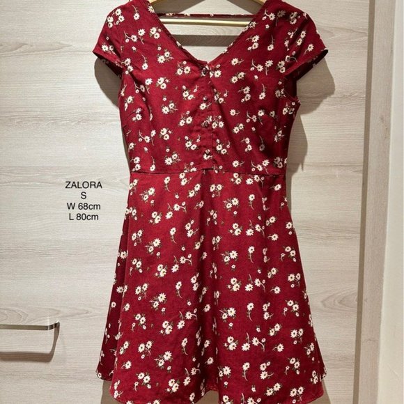 Little Flower Red Dress - Picture 1 of 1